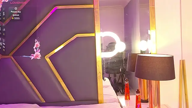 SamanthaPierce online show from April 18, 5:10 am