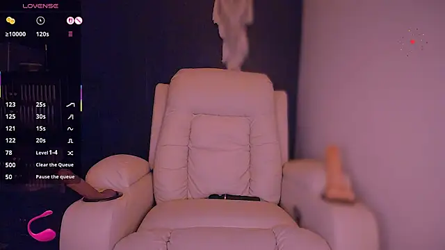 kimmy chi  online show from July 31, 6:31 pm