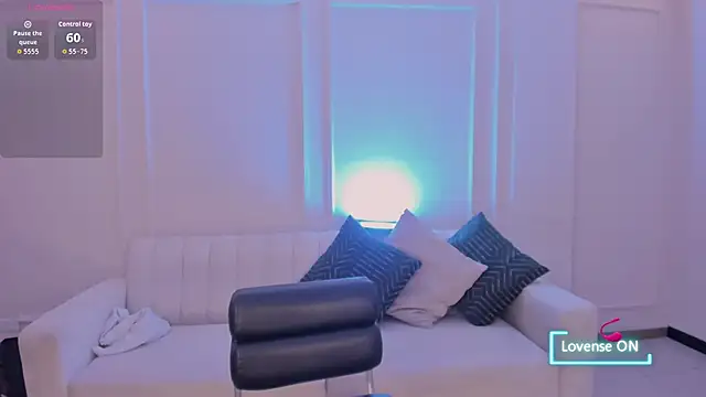 MaddisonLowe online show from February 1, 2:21 am