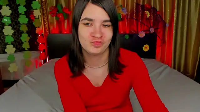  Polly Love  online show from March 18, 7:24 am