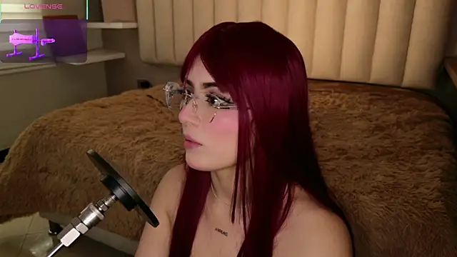 Megan mooree  online show from November 27, 1:58 pm