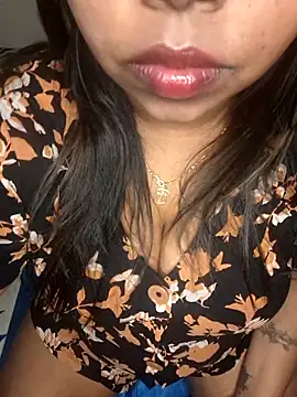 IndieSM online show from April 8, 9:39 pm