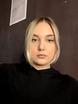 Alisa Rise online show from October 7, 1:15 pm