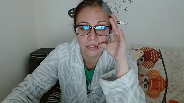 LadyHellene online show from March 31, 11:32 am