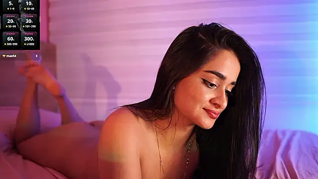 abigail adamss online show from February 5, 11:30 pm