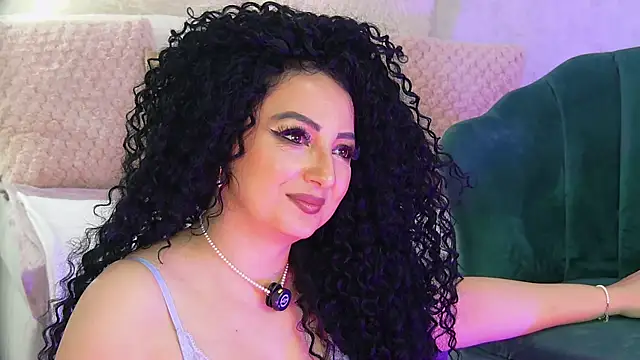 anissia teaser online show from April 9, 6:19 am