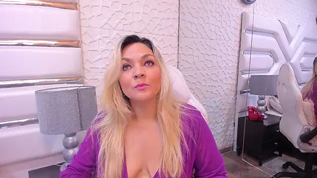 MalorySweet online show from October 28, 12:44 pm