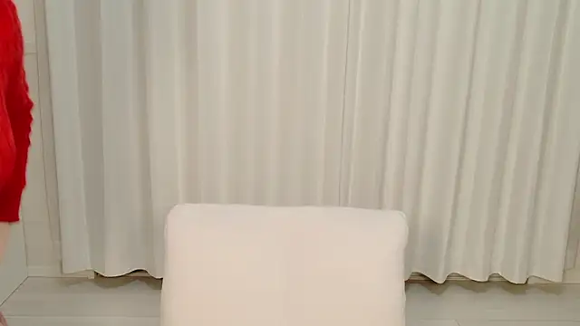 yuki room online show from December 17, 11:14 am