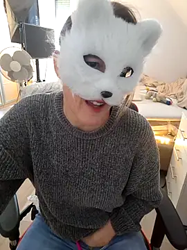 SexyLayla1 online show from February 20, 9:44 am