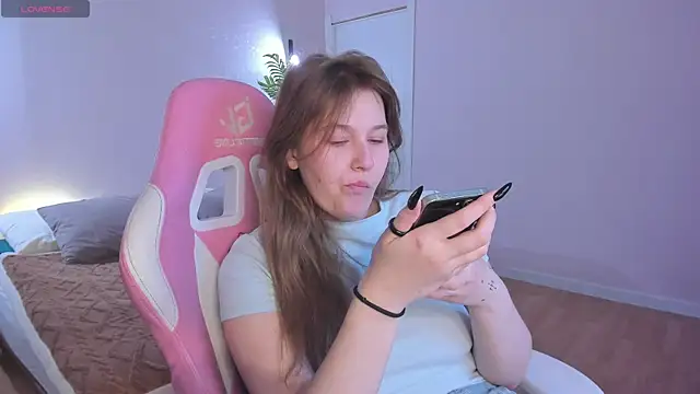 Colleen Blake online show from November 3, 5:06 pm