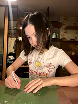 lalallalalaa- online show from October 18, 6:10 pm