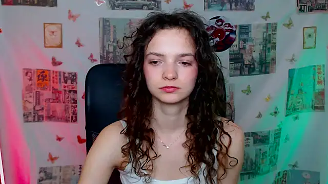  SusieSu  online show from April 8, 12:07 pm