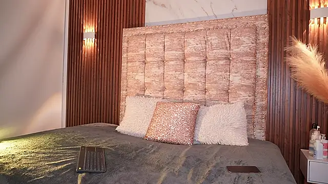 Tiffany sander online show from November 21, 4:14 am