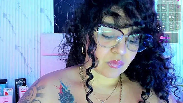 Reginavegaa online show from November 3, 11:47 am