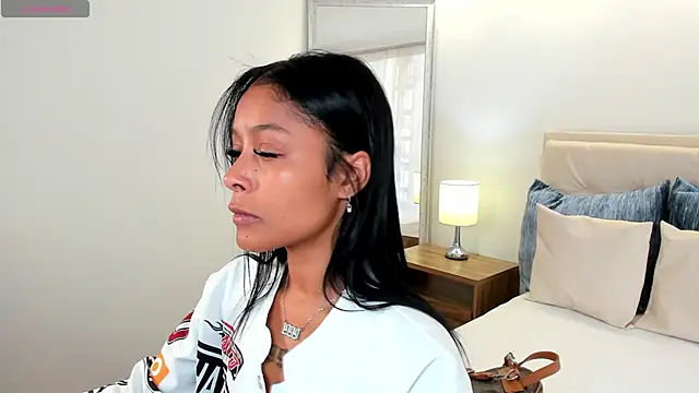 natali henao online show from September 15, 4:25 pm