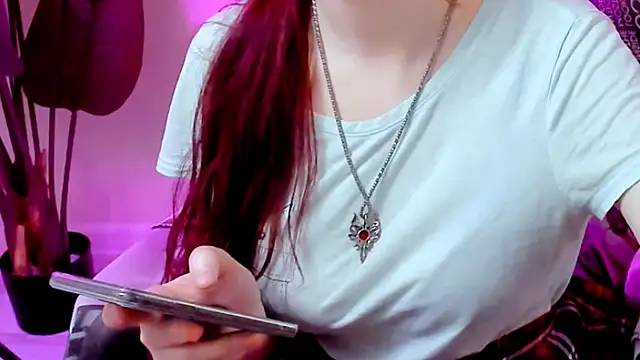 CarolGiggly online show from April 1, 5:32 pm