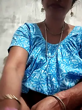 Hotty-dola online show from October 19, 4:20 pm