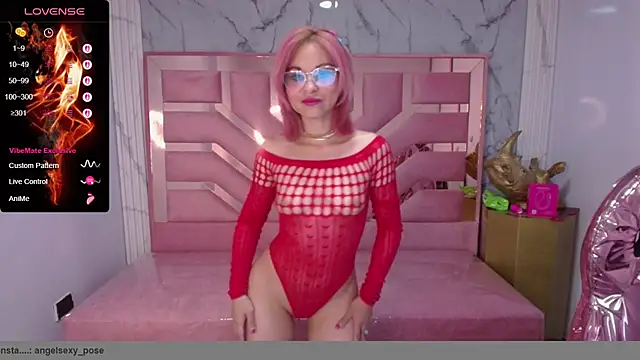 abril ch  online show from March 3, 12:33 pm