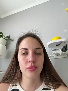 AmiLavs online show from April 6, 8:37 am