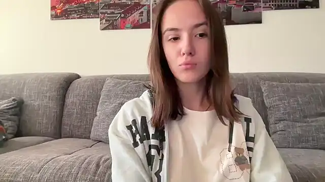 Snapshot of EmilyWi_ chatting on September 26, 4:48 pm EmilyWi  online show from September 26, 4:48 pm