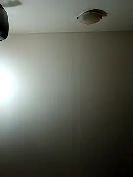 Virgin Pussy Love online show from April 15, 9:15 pm