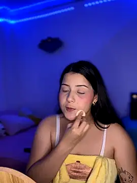Snapshot of Sophie__Carter_ chatting on October 9, 5:33 am Sophie  Carter  online show from October 9, 5:33 am