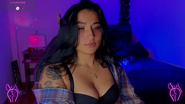 Pauilina online show from March 6, 4:02 pm