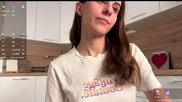 HellPeach online show from October 15, 8:55 pm