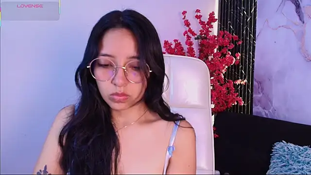 Valery wang online show from April 8, 11:56 am