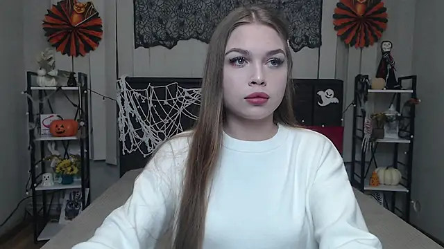 LaraPika online show from October 21, 5:00 am