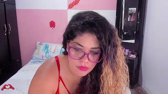 Snapshot of laris_park chatting on October 25, 11:22 pm laris park online show from October 25, 11:22 pm
