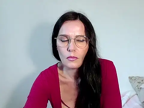 Snapshot of ButterflyJill chatting on September 14, 7:28 am ButterflyJill online show from September 14, 7:28 am