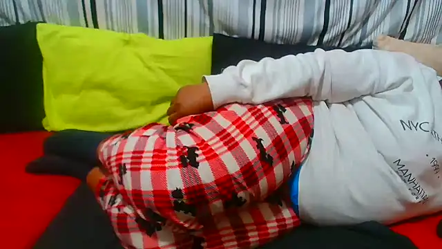 AfricanBigAssxx98 online show from May 19, 8:43 am