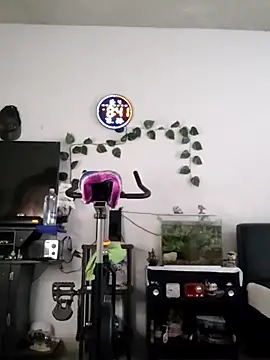 jesicardiente27 online show from April 16, 1:44 pm