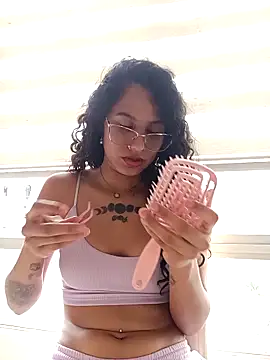 Karii-R online show from February 14, 7:38 pm