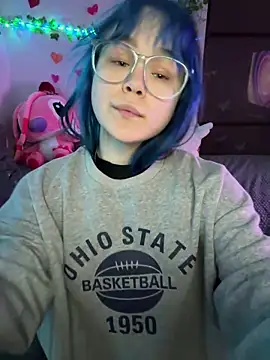 MaddisonHaas online show from March 29, 5:34 pm