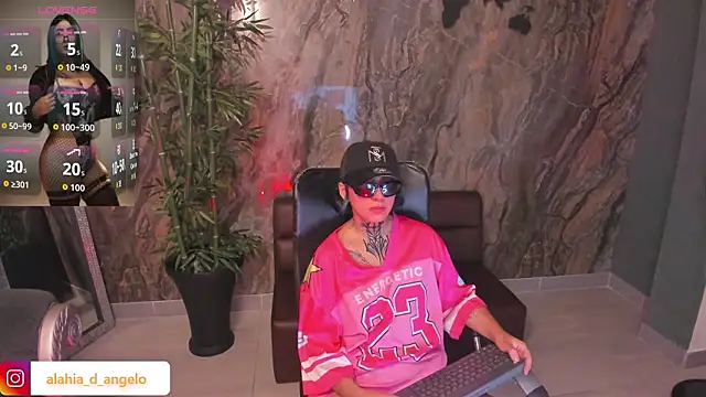 Alahia Dangelo online show from March 16, 5:39 pm