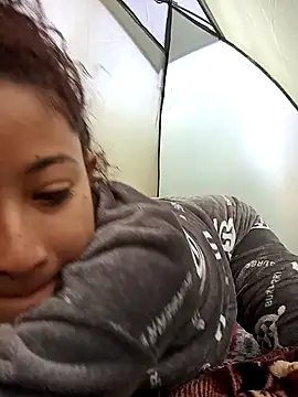 Milkdulce1 online show from January 18, 1:51 pm