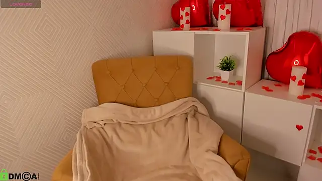 Jennifer Wadee online show from March 3, 12:27 am