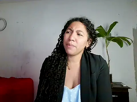 bellacrespalatina online show from July 28, 6:20 pm