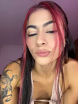 emilie xx  online show from July 30, 1:28 am