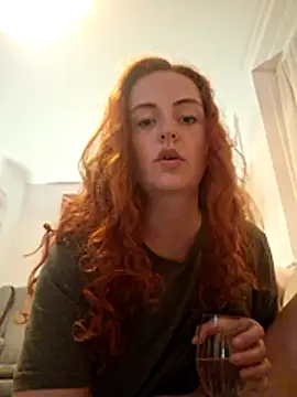 ENGLISHEMILY 69 online show from May 13, 8:36 pm