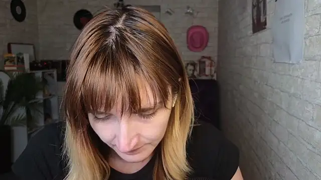 Nika Kitten online show from April 20, 11:35 am