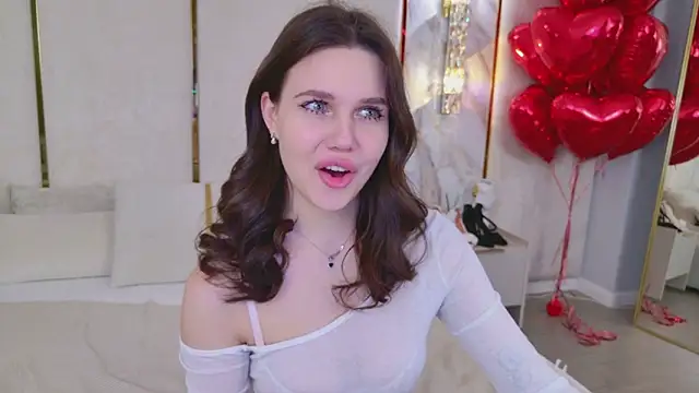 RihannaRose online show from February 8, 6:55 pm