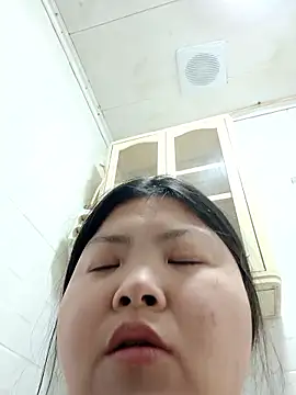 hello098712 online show from November 18, 9:32 am