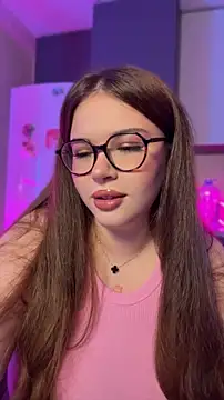 CutiePie3 online show from May 6, 10:58 pm