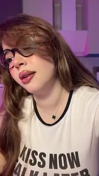 CutiePie3 online show from May 13, 6:46 pm