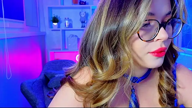 CutiePie3 online show from September 27, 9:55 pm