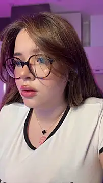 CutiePie3 online show from May 9, 9:17 pm