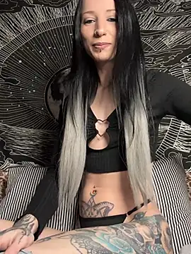 MissMidnightUK online show from January 16, 12:50 am